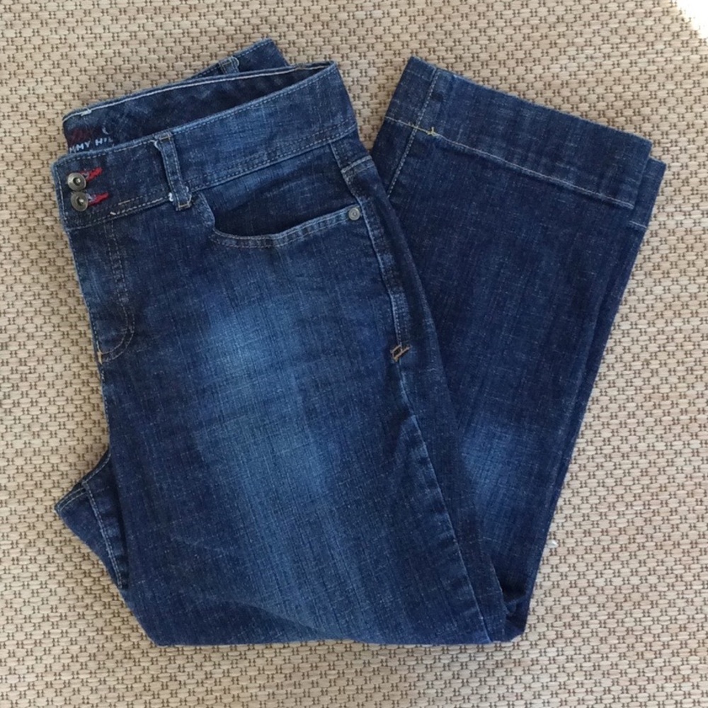 Tommy Hilfiger jean capri, size 10.